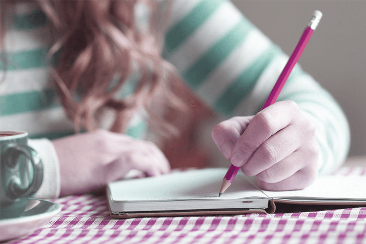 Descriptive Essay Writing: Step-By-Step Guide